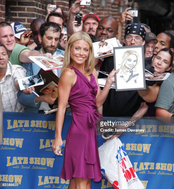 Personality Kelly Ripa visits "Late Show with David Letterman" at the Ed Sullivan Theatre on August 5, 2008 in New York City.