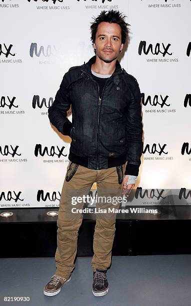 Actor Damien Walshe-Howling attends an intimate Max Sessions concert with Australian singer Ben Lee at the Hordern Pavilion on August 6, 2008 in...
