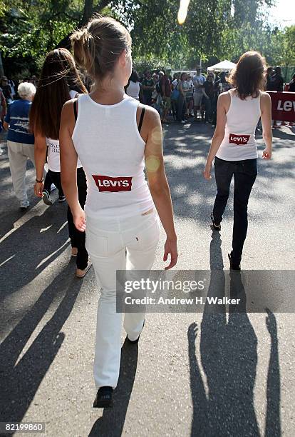 Women arrive to participate in the Levi's "Size Does Matter" game on August 6, 2008 in New York City.