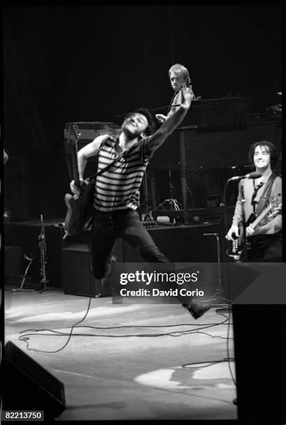 Springsteen Webmley 1981 Bruce Springsteen London Photos and Premium High Res Pictures - Getty ...