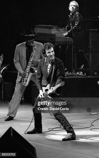Springsteen Webmley 1981 Bruce Springsteen London Photos and Premium High Res Pictures - Getty ...