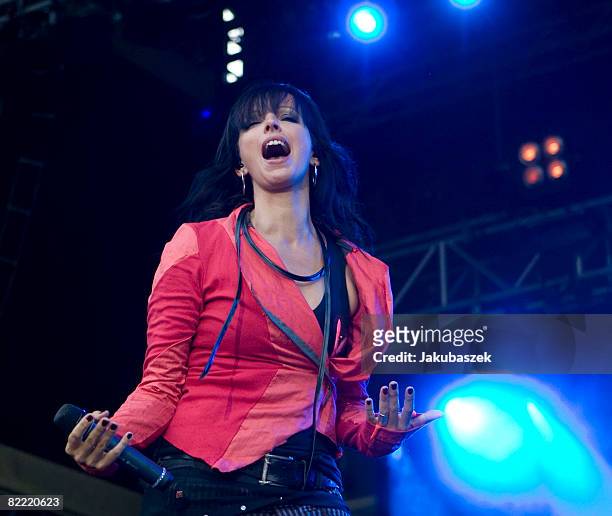 German singer Nena performs live during a concert at the Zitadelle Spandau on August 8, 2008 in Berlin, Germany. The concert is part of the Nena 2008...