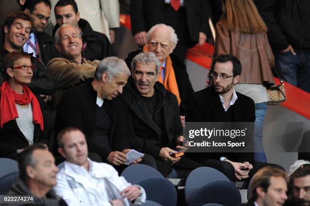 Richard GASQUET et son pere / Pierre MANKOWSKI / Raymond DOMENECH - - PSG / Dynamo Kiev - 1/4 Finale COupe de l UEFA 2008/2009 - Parc des Princes -...