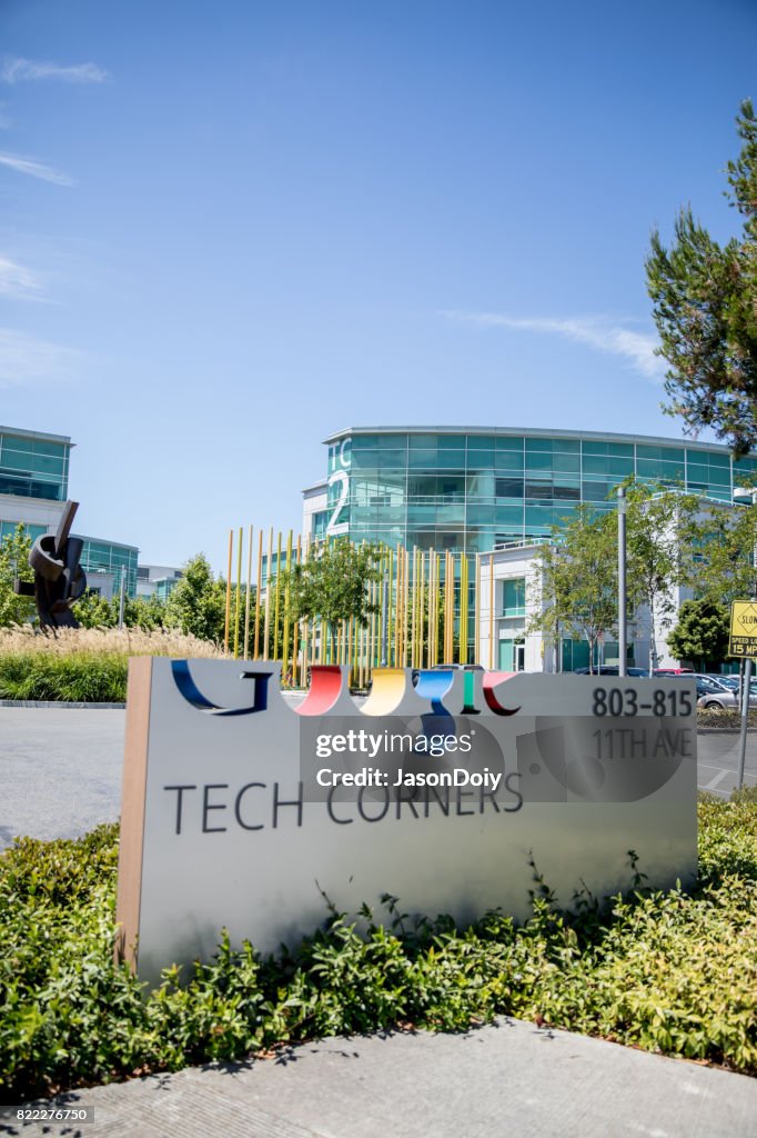 Google Tech Corners a Sunnyvale