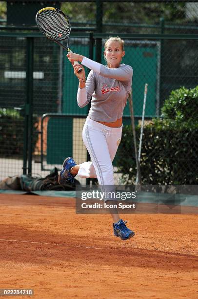 Mathilde JOHANSSON - - Entrainement de l 'equipe de France de Fed Cup en vue du match de barrage contre la Slovaquie - Roland Garros - Paris -