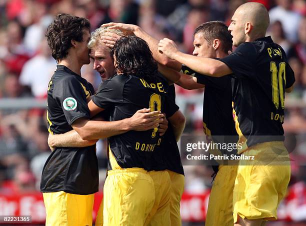 Mats Hummels Florian Kringe, Nelson Valdez,Sebastian Kehl and Mladen Petric of Dortmund celebrate after the 1-2 during the DFB Cup first leg match...