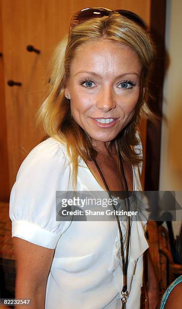 Talk Show Host Kelly Ripa arrives for the Jonas Brothers performance at The Ross School on August 9, 2008 in East Hampton, New York.