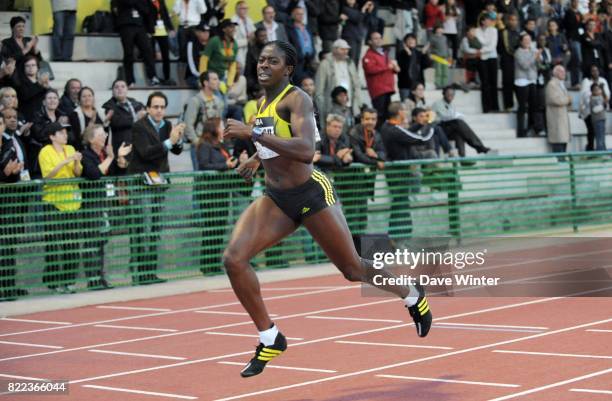 Christine OHURUOGU - 400m - - Meeting International d'Athletisme de Montreuil et de l'Alma Athle Tour 2009, Stade Jean-Delbert, Complexe Sportif des...