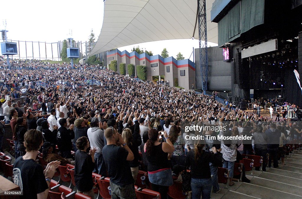 Projekt Revolution Tour At The Shoreline Amphitheater