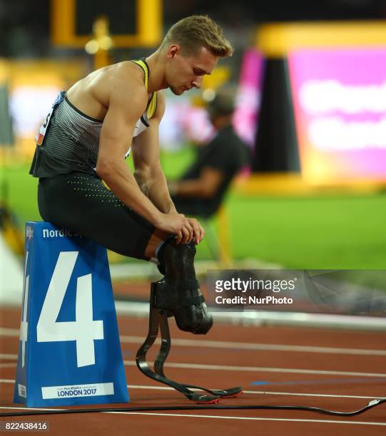 Johnannes Floors of Germany compete Men's 400m T43 Final during World Para Athletics Championships Day Three at London Stadium in London on July 17,...