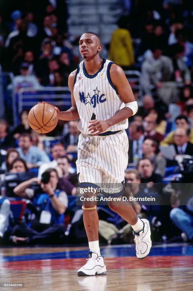 Anferenee Hardaway of the Orlando Magic dribbles during the 1997 ...