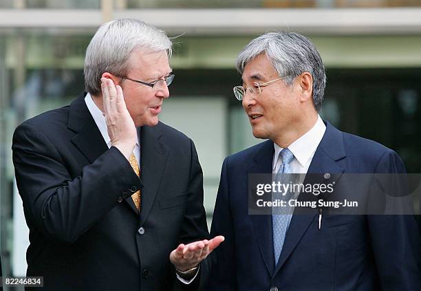 Kevin Rudd 2009 Hansung University Photos and Premium High Res Pictures - Getty Images