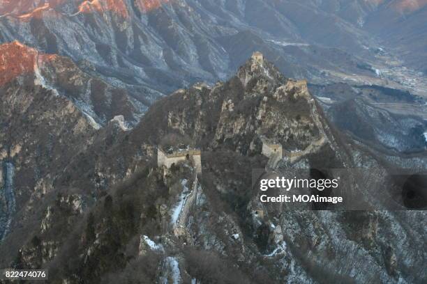 sunrise over the great wall at the jinshanling,hebei province - chengde stock pictures, royalty-free photos & images