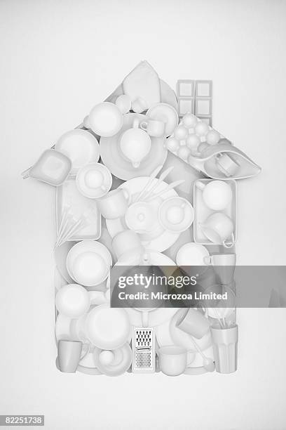 a house shape made from ceramic crocery - microzoa 個照片及圖片檔