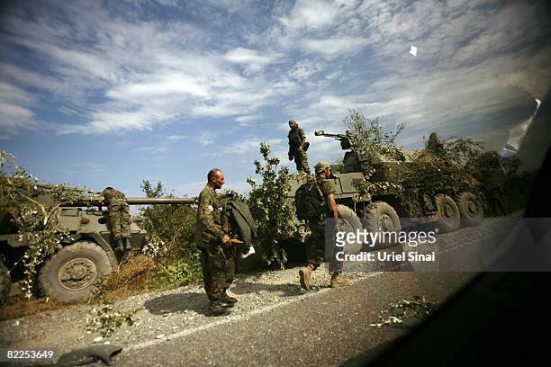 Georgian soldiers beside the road between Tskinvali and Gori, 20 km from the South Ossetian border on August 2008 near Gori, Georgia. After calling a...