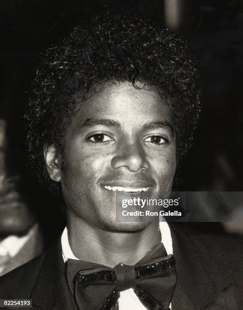 Michael Jackson 1980 Photos And Premium High Res Pictures Getty Images michael-jackson-1980-photos-and-premium-high-res-pictures-getty-images