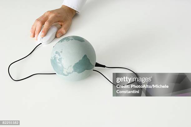 Using Mouse Top View Mouse Top View Isolated Photos and Premium High Res Pictures - Getty Images