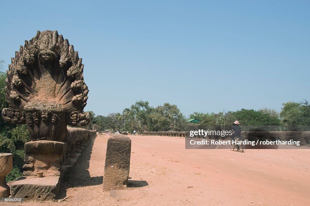 The 12th century bridge near Siem Reap, Cambodia, Indochina, Southeast Asia, Asia