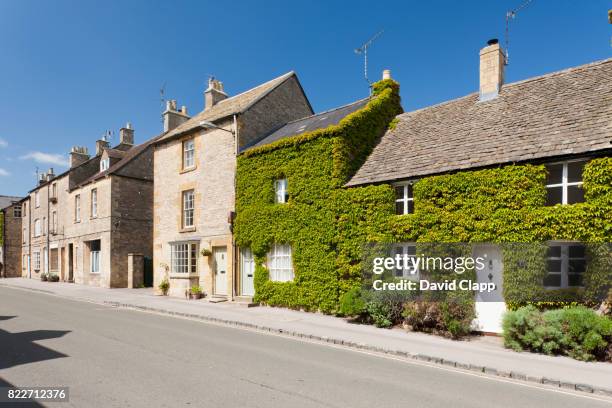 stow on the wold, cotswolds, gloucestershire - stow on the wold stock pictures, royalty-free photos & images