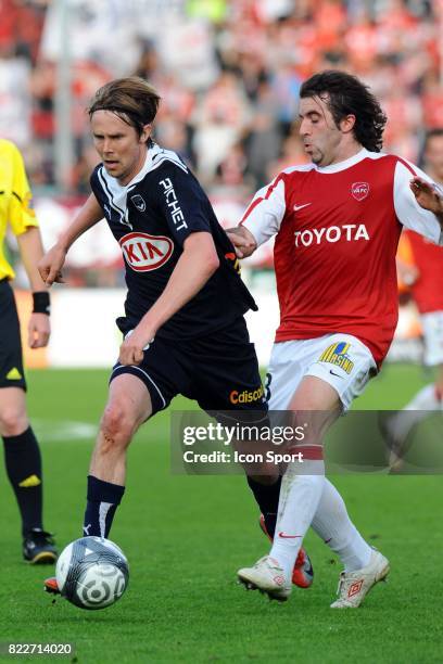 Jaroslav PLASIL / Jose SAEZ - - Valenciennes / Bordeaux - 30eme journee de Ligue 1 - Stade Nungesser - Valenciennes,