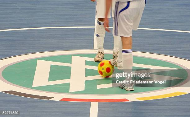 Hal Inve 54 Sporthalle Berg Fidel Photos & High Res Pictures - Getty Images