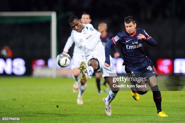 Adama COULIBALY / Mateja KEZMAN - - Auxerre / PSG - 31eme journee de Ligue 1 - Stade de l Abbe Deschamps - Auxerre,