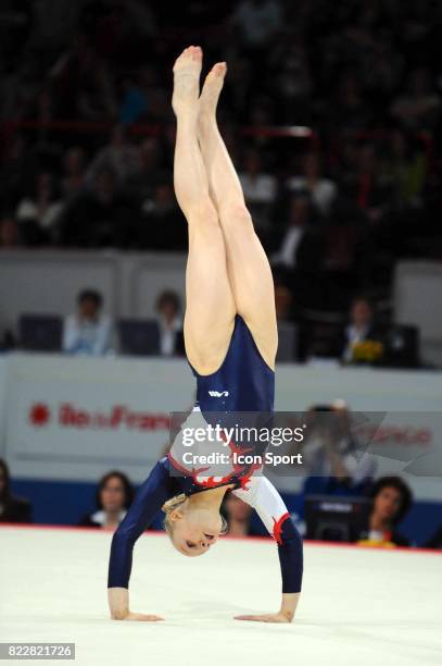 Marine BREVET - - Sol - Etape Coupe du Monde de gymnastique - Paris Bercy,