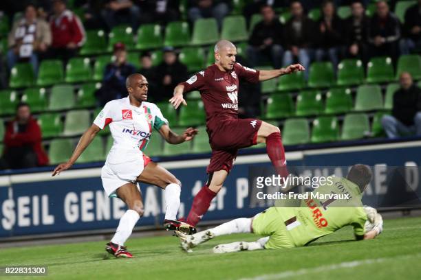 Vincent BESSAT / Benoit COSTIL - - Metz / Sedan - 32eme journee de Ligue 2 - Stade Saint Symphorien,