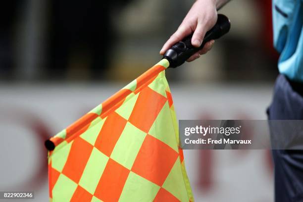 Illustration drapeau arbitre de touche - - Metz / Sedan - 32eme journee de Ligue 2 - Stade Saint Symphorien,