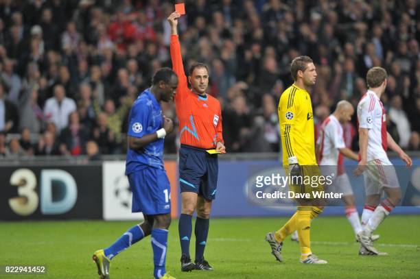 Dennis OLIECH carton rouge , Olegario BENQUERENCA - - Ajax Amsterdam / Auxerre - Champions League 2010/2011 -