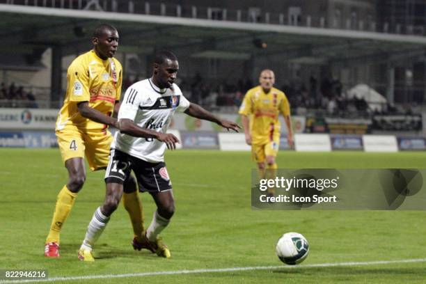 Bakary SOUMARE / Loic LOVAL LANDRE - - Vannes / Boulogne - 12eme journee de Ligue 2,