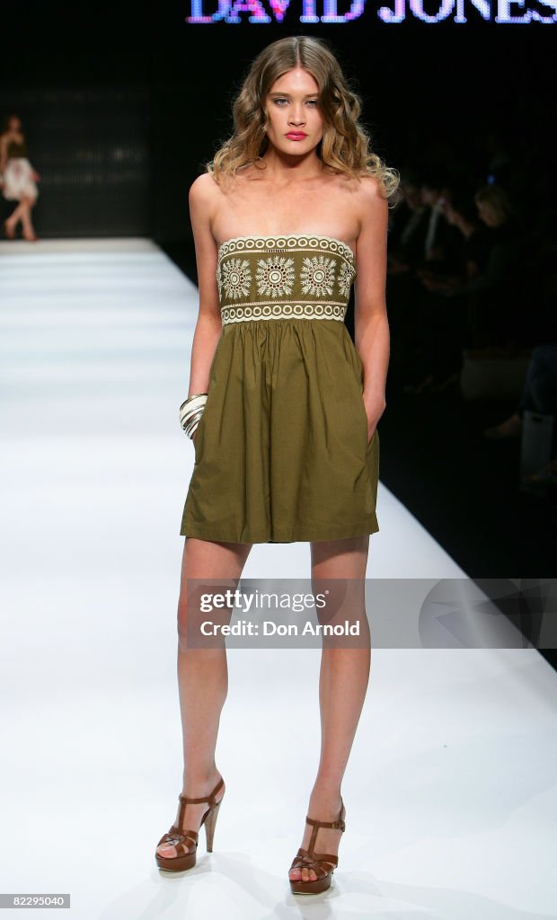 RSFF S/S 2008/09: David Jones - Catwalk