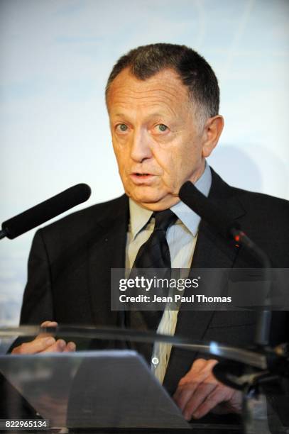 Jean Michel AULAS - - Presentation du dossier definitif du Grand Stade de Lyon - Stade des Lumieres a Decines - Chambre de commerce et d Industrie de...