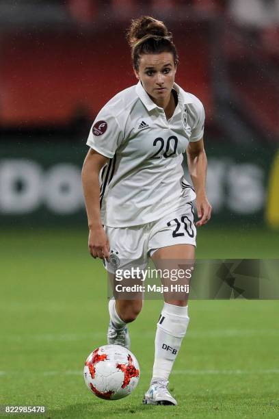 Lina Magull of Germany controls the ball during the Group B match between Russia and Germany during the UEFA Women's Euro 2017 at Stadion Galgenwaard...