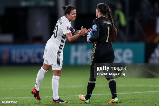 Dzsenifer Marozsan of Germany and Tatyana Shcherbak of Russia after the Group B match between Russia and Germany during the UEFA Women's Euro 2017 at...