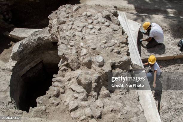 The discovery new Tomb at Pompei July on 20 Italy, of influential celebrity Pompeii, The long epigraph of 4 meter on 7 stripe, to tell the venture.