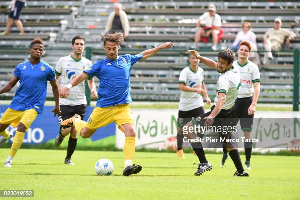 Emanuele Calaio of Parma Calcio shoots the ball during the pre-season friendly match between Parma Calcio and Settaurense on July 26, 2017 in Pinzolo...