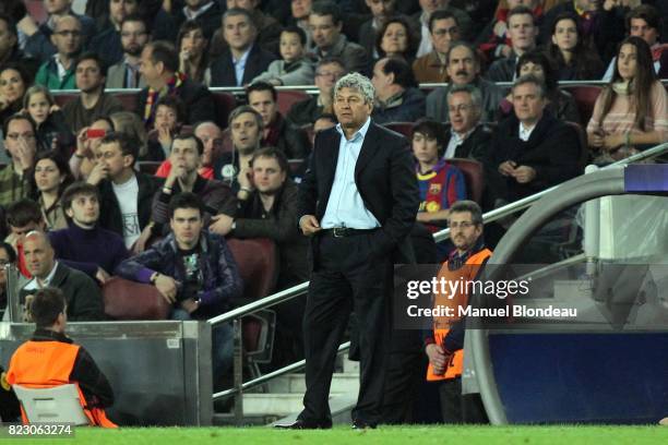 Mircea Lucescu - - Barcelone / Chakhtior Donetsk - 1/4 Finale Champions League 2010/2011 -Camp Nou-