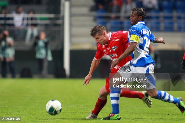 Fabrice N'SAKALA / Mehdi MOSTEFA - - Troyes / Nimes - 33eme journee de Ligue 2,