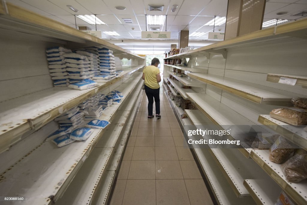 Venezuelans Stockpile Scarce Food Ahead Of Vote To Rewrite The Constitution