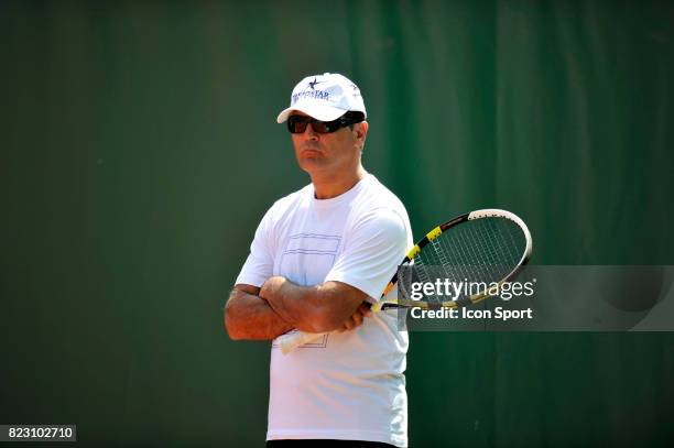 Toni NADAL - - Entrainements - Roland Garros 2011 -Paris,