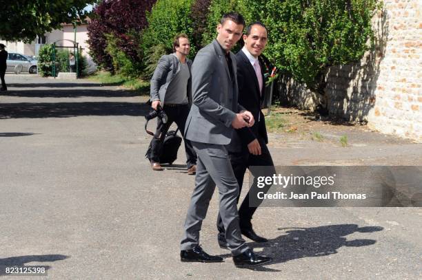 Anthony Reveillere - - Mariage de Clemence Catherin et Sidney Govou - Eglise de Replonge -