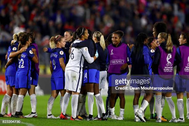 The team of France celebrate victory over Switzerland during the Group C match between Switzerland and France during the UEFA Women's Euro 2017 at...