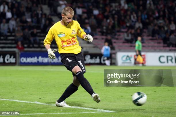 Olivier BLONDEL - - Guingamp / Troyes - 7e journee Ligue 2,