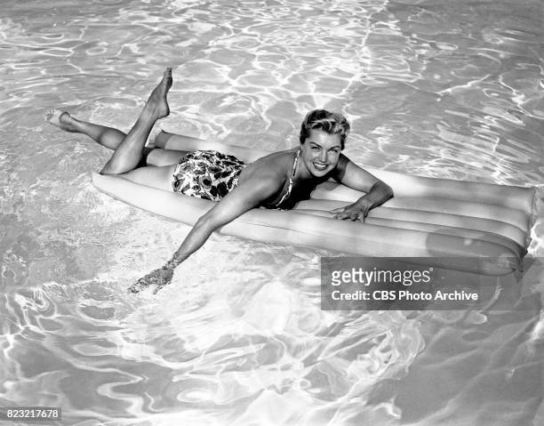 Esther Williams poses for a photo shoot at her home in Hollywood CA. Esther Williams to narrate the second in a series of CBS television specials,...