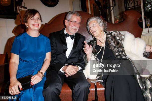 Alexander van der Bellen, president of Austria, with his wife Doris Schmidauer and Fuerstin 'Manni' Marianne Sayn-Wittgenstein-Sayn during the...
