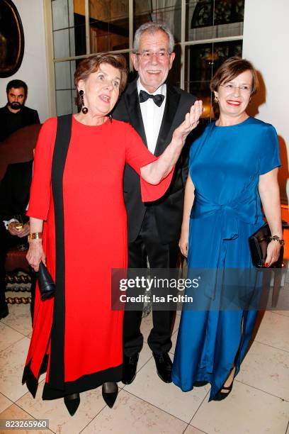 Helga Rabl-Stadler, Alexander van der Bellen, president of Austria, and his wife Doris Schmidauer during the International Salzburg Association Gala...