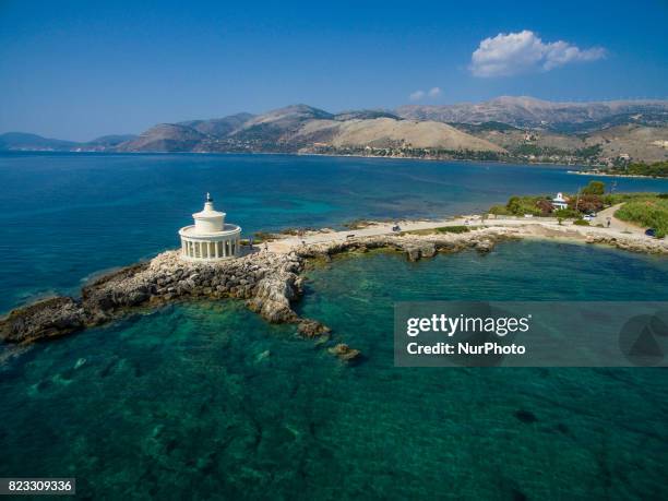 One of the most famous attractions in the area of Argostoli is the Lighthouse of Agioi Theodoroi. It is located just a bit off the well-known sinks...