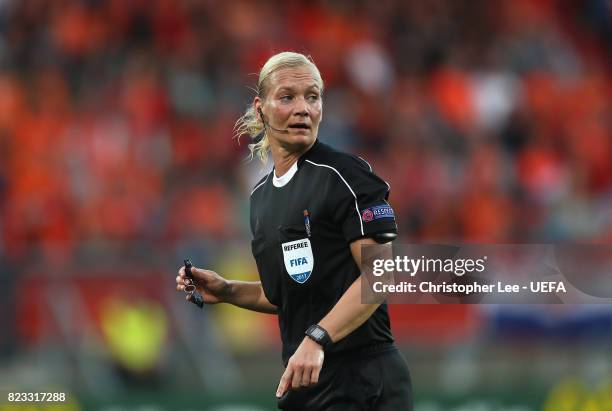 Referee Bibiana Steinhaus of Germany during the UEFA Women's Euro 2017 Group A match between Belgium and Netherlands at Koning Willem II Stadium on...