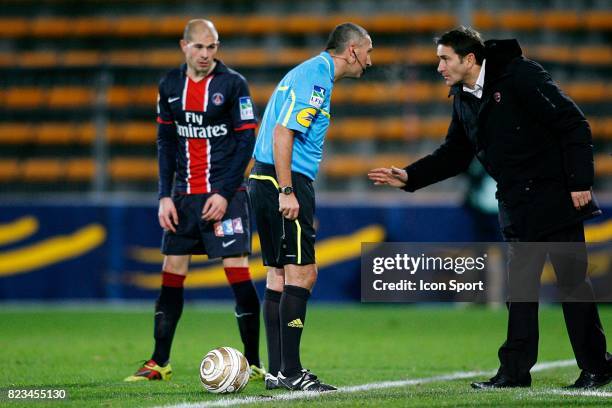 Stephane BRE / Philippe MONTANIER - - Valenciennes / PSG - 1/4 Finale Coupe de la Ligue 2010/2011 -